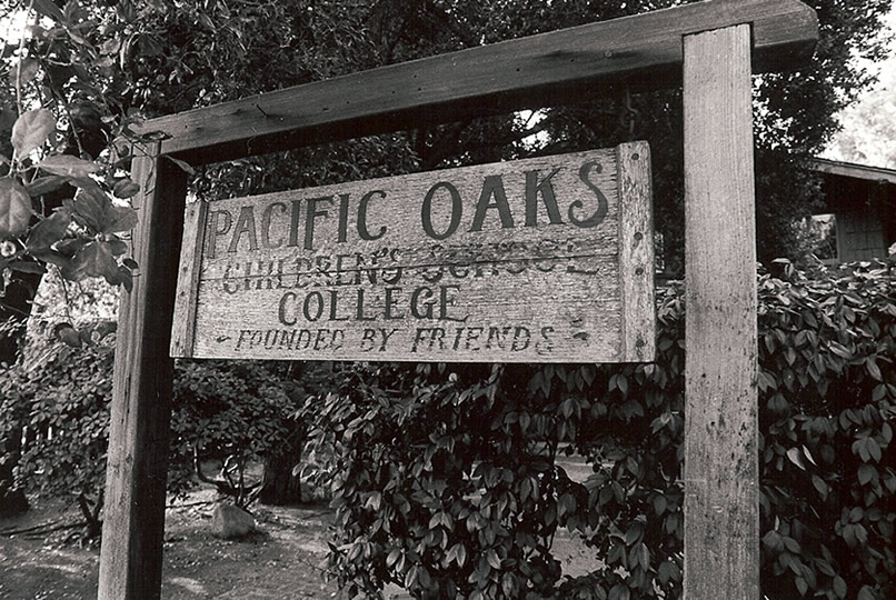 Pacific Oaks sign